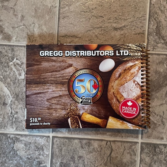 Ultimate Cookbook 3rd Edition - Picture 2 of 4